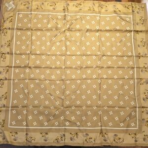 ​VTG Rotary International 100% Silk Scarf - Scottish Thistle Theme 34x34